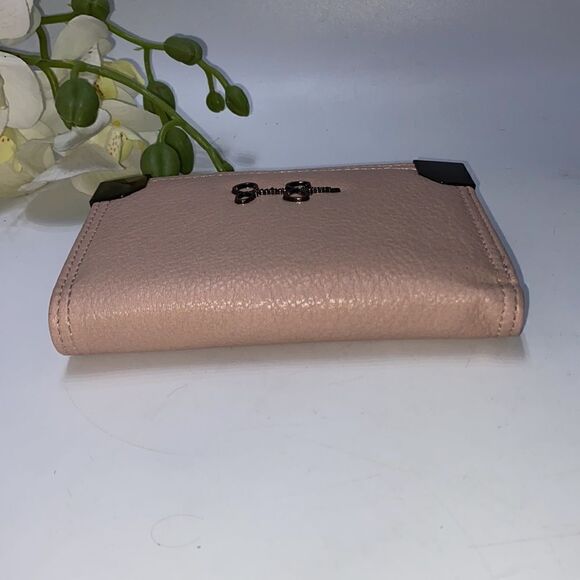 Jessica Simpson Wallet  - Picture 7 of 9